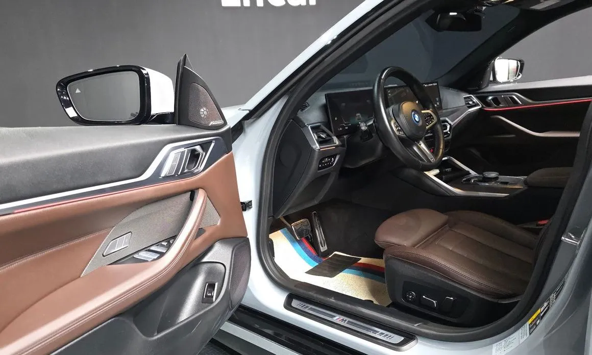 BMW i4 — фото 10