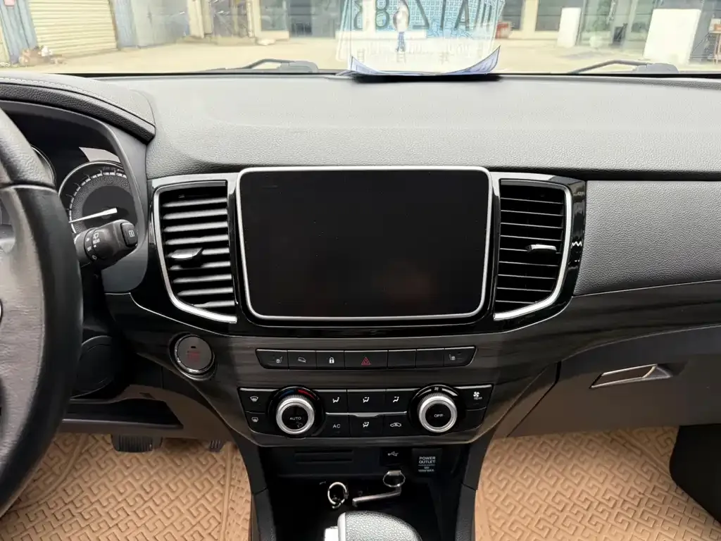 Isuzu MU-X 2022 из CN, фото 7
