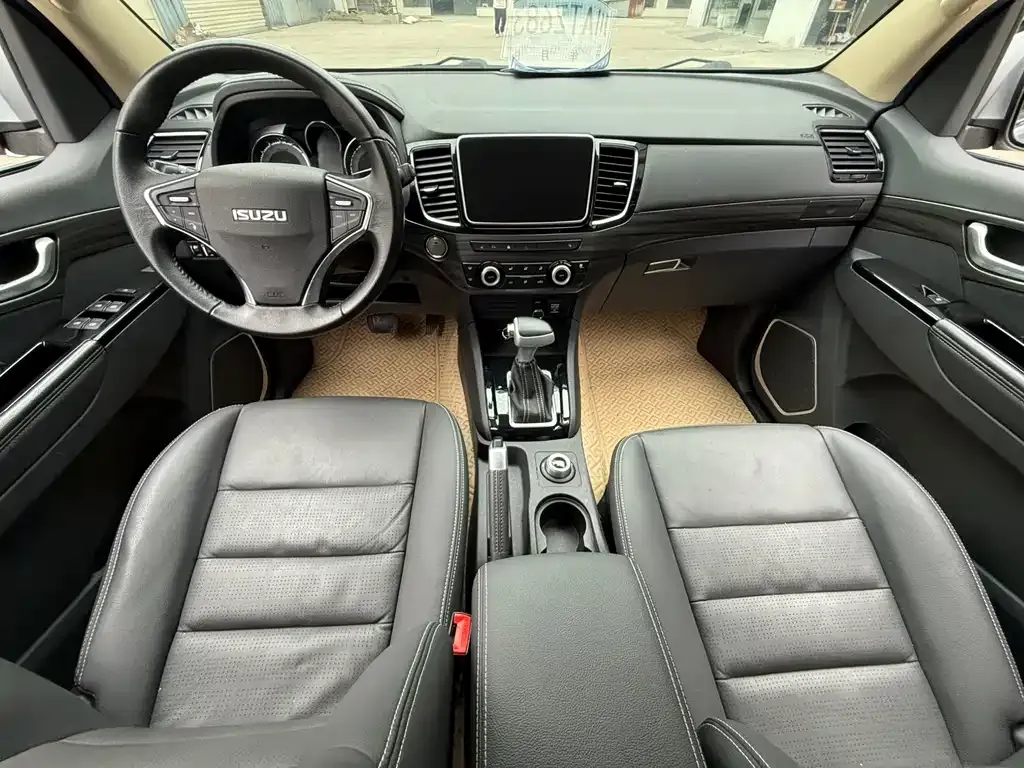 Isuzu MU-X 2022 из CN, фото 9