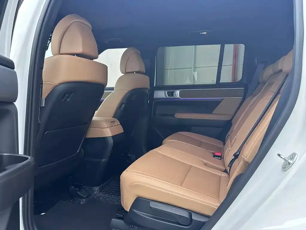 Hyundai Santa Fe 2024 из CN, фото 4