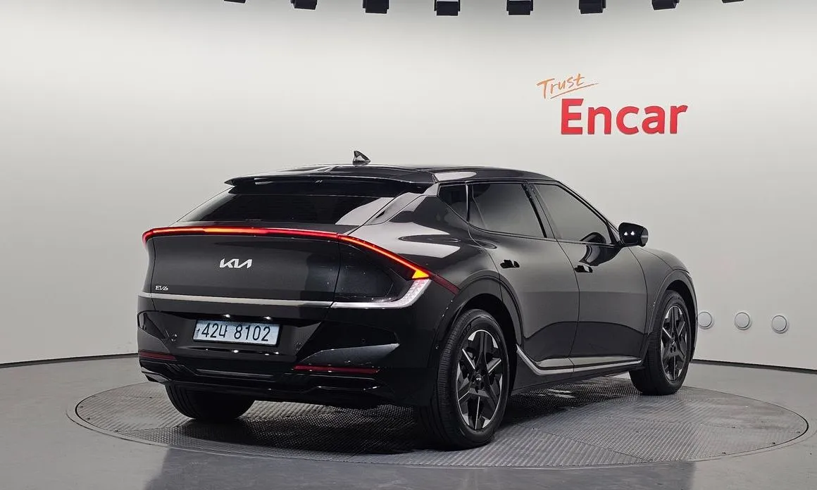 Kia EV6 — фото 7