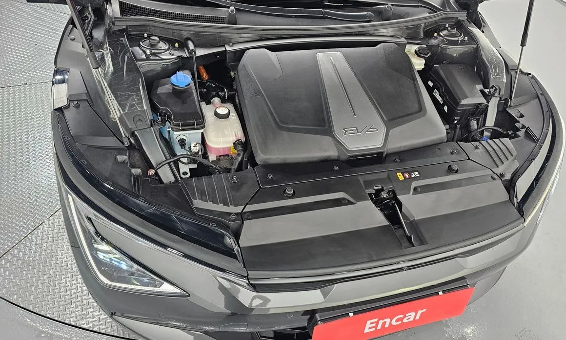 Kia EV6 — фото 10
