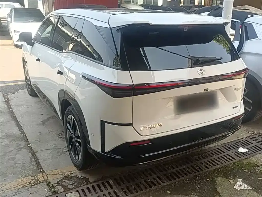 Toyota Platinum 3X 2025 из CN, фото 10