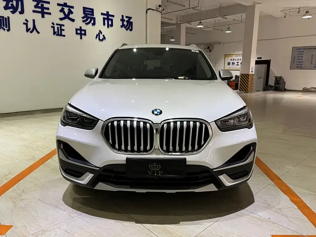 BMW X1 — фото 2