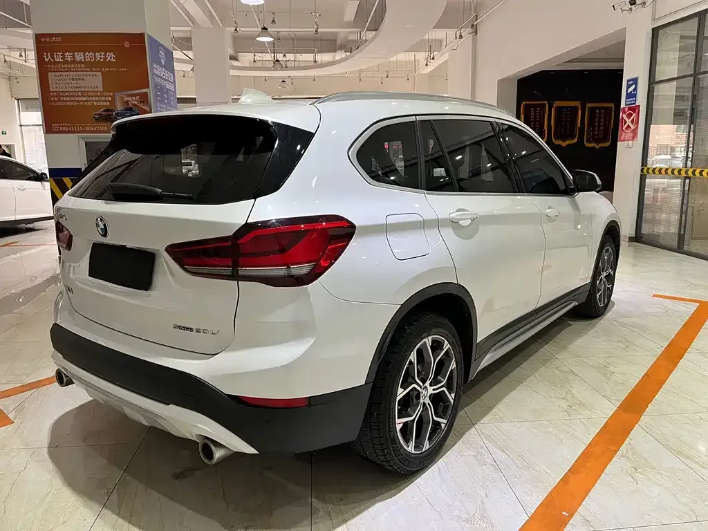 BMW X1 — фото 4