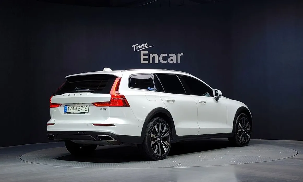 Volvo V60 — фото 3