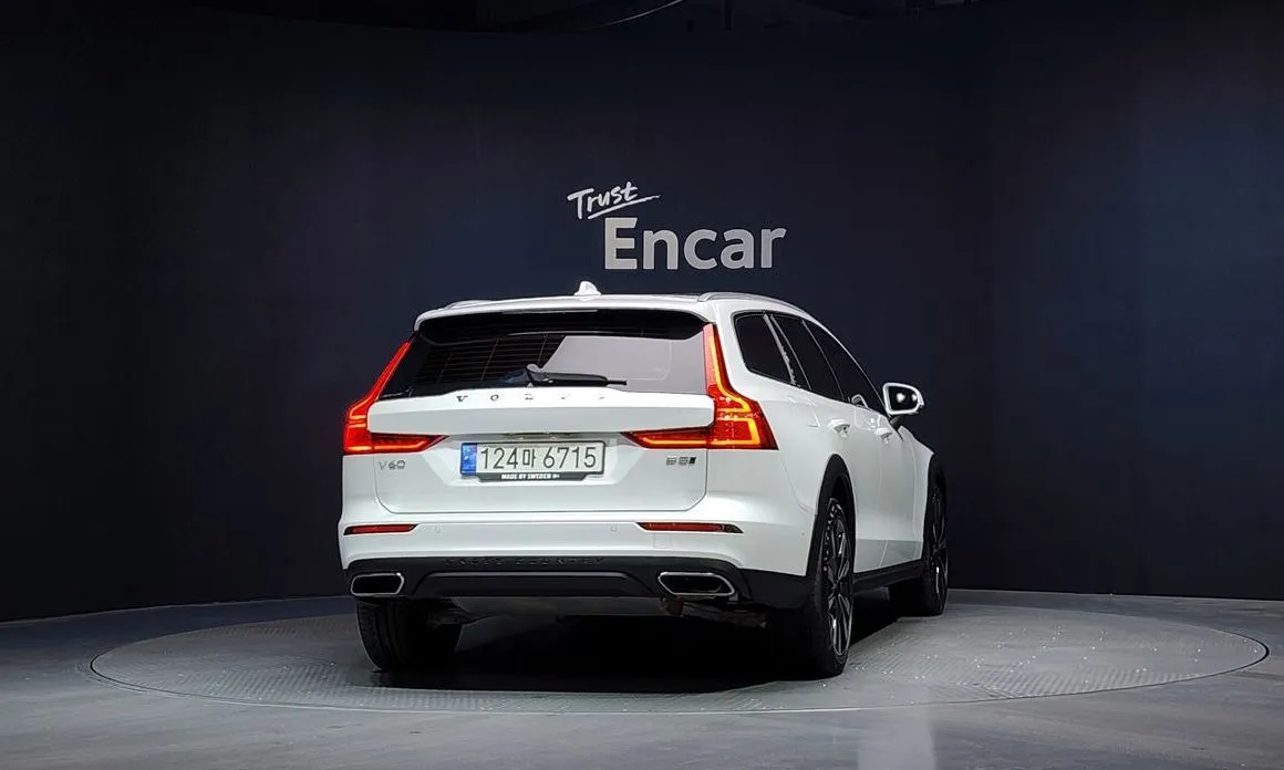 Volvo V60 — фото 2