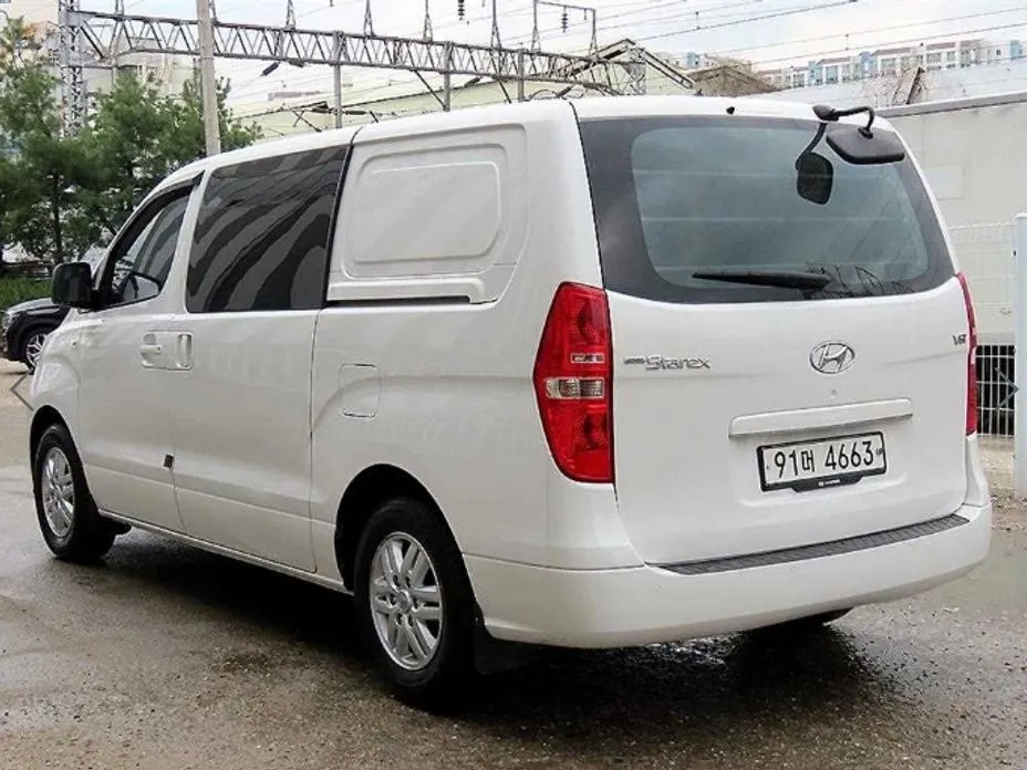 Hyundai Starex 2021 из KR, фото 3