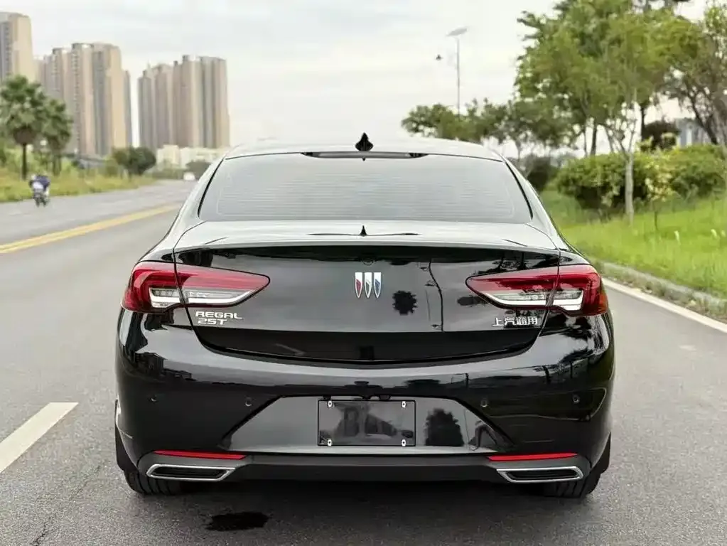 Buick Regal 2023 из CN, фото 2