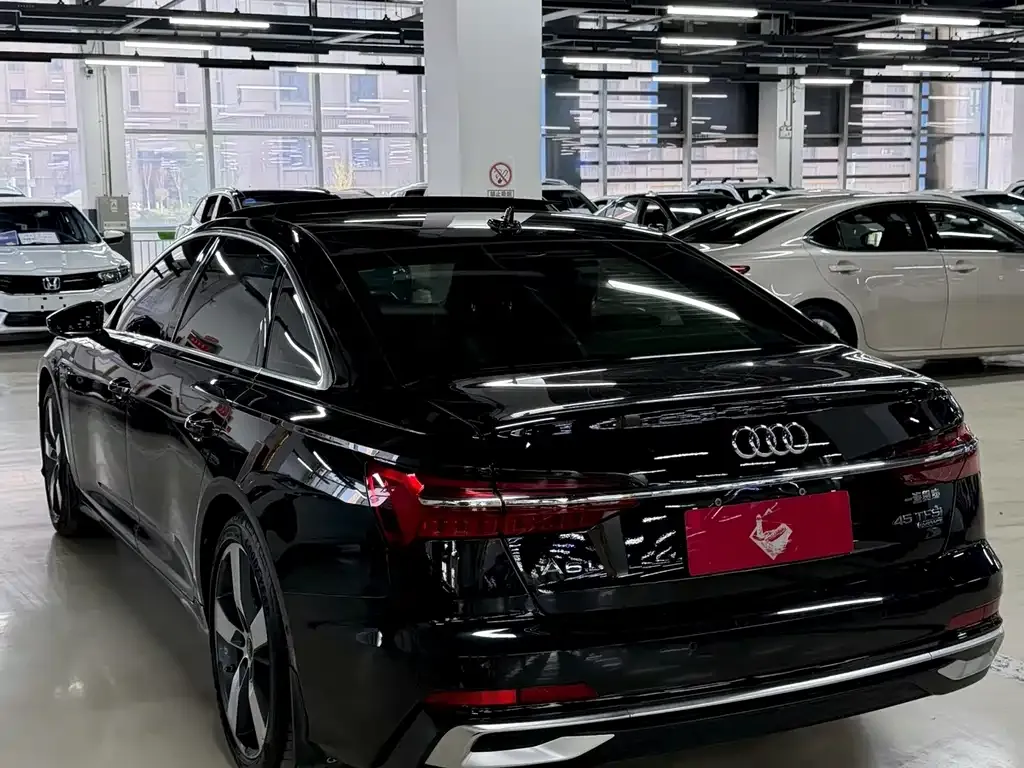 Audi A6L — фото 6