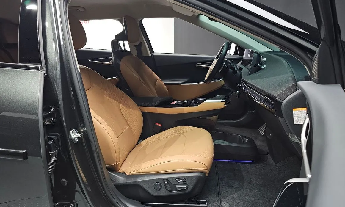 Kia EV6 2023 из KR, фото 8
