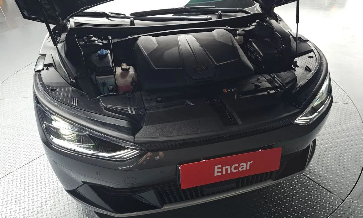 Kia EV6 2023 из KR, фото 9