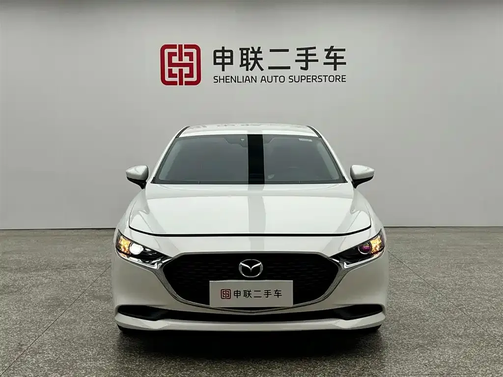 Mazda 3 Axela — фото 4