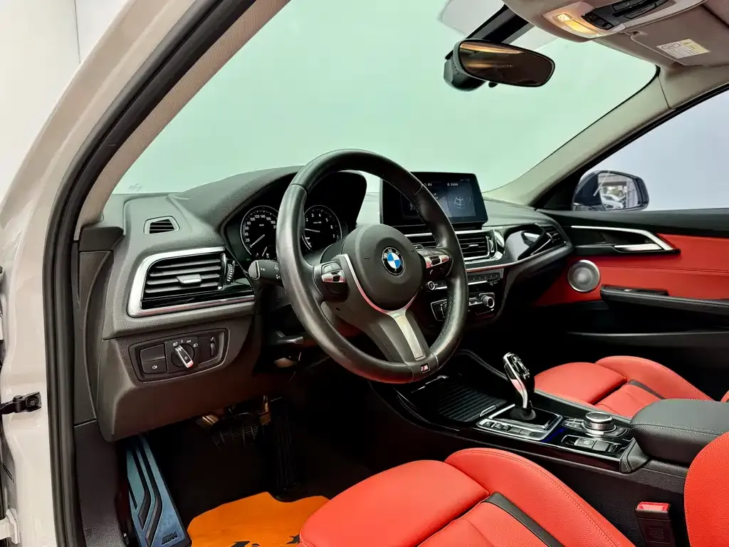 BMW 1 Series 2023 из CN, фото 9