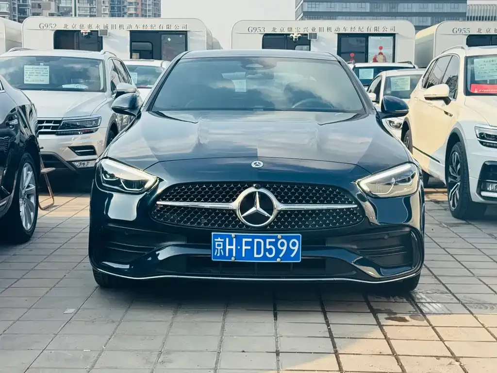 Mercedes-Benz C-Class — фото 1