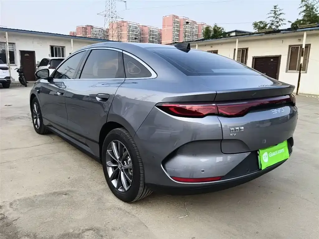 BYD Qin L — фото 6