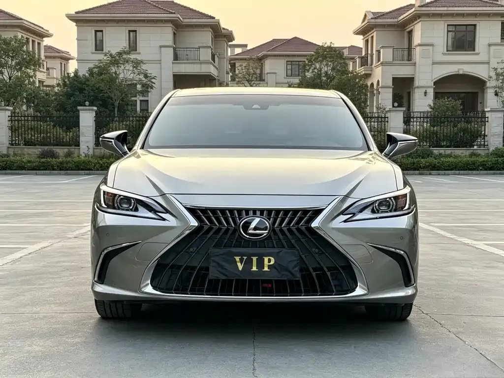 Lexus ES — фото 9