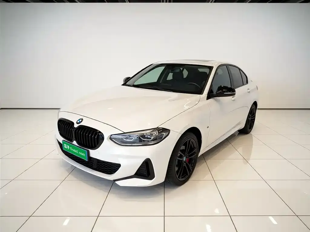 BMW 1 Series — фото 1