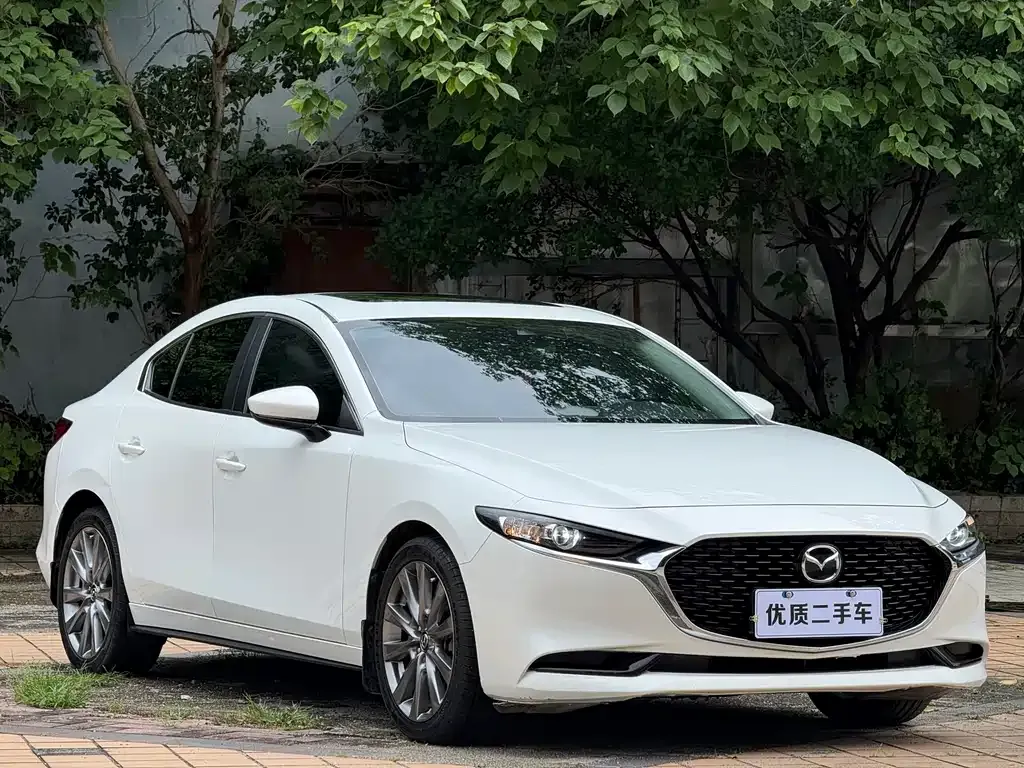 Mazda 3 Axela — фото 8