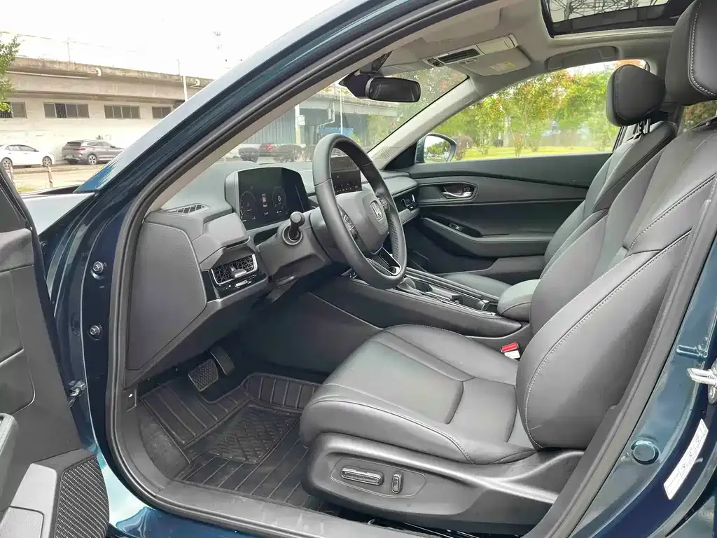 Honda Inspire — фото 10