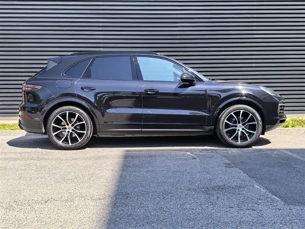 Porsche Cayenne Hybrid — фото 8