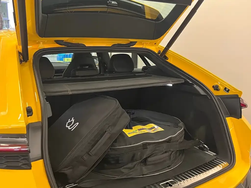 Lamborghini Urus SE 2025 из CN, фото 7