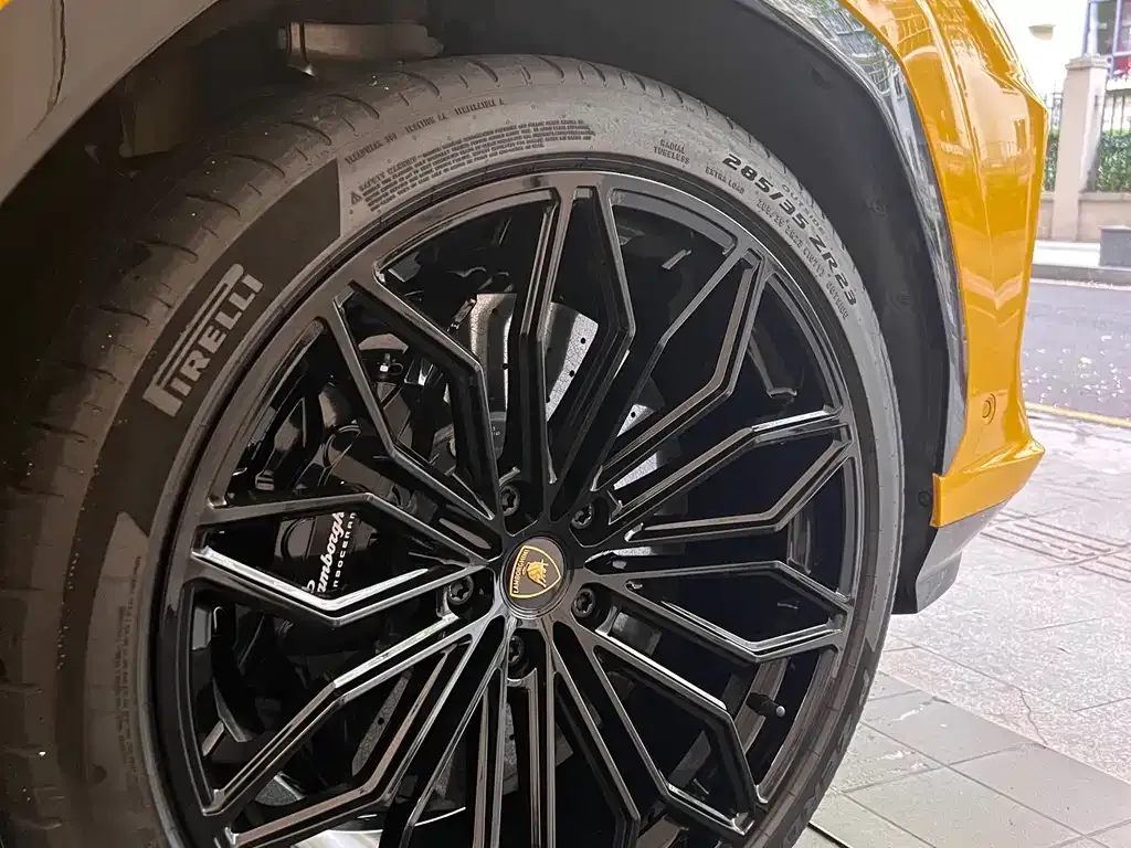 Lamborghini Urus SE 2025 из CN, фото 6