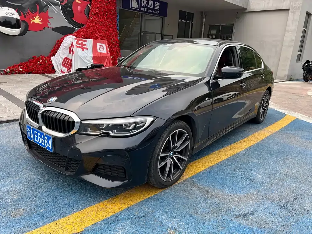 BMW 3 Series — фото 1