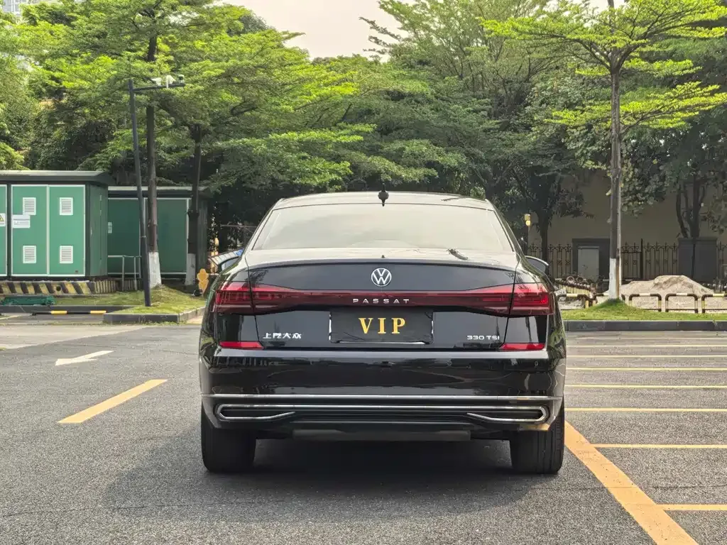 Volkswagen Passat — фото 4