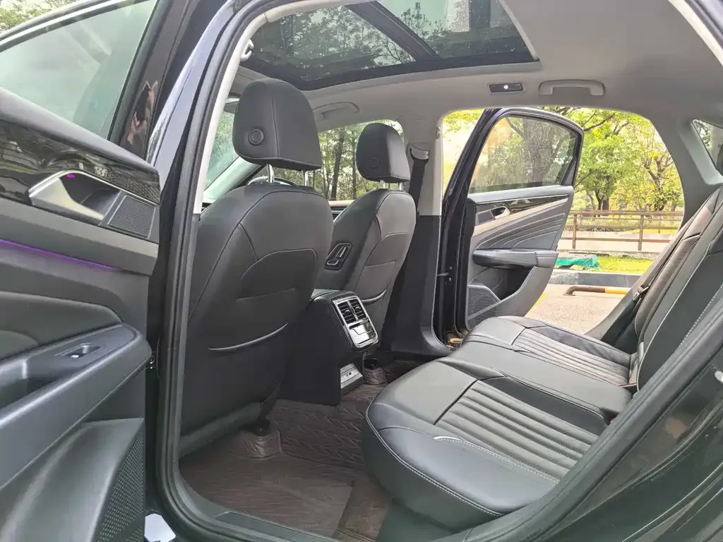 Volkswagen Passat — фото 2