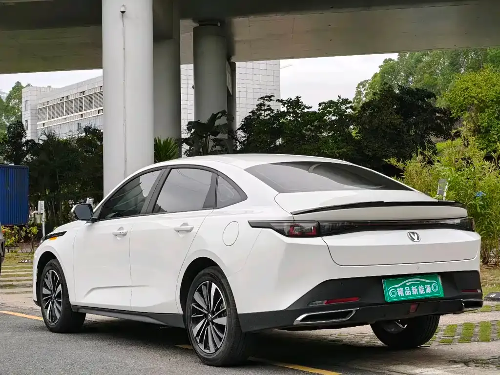 Changan Eado PHEV 2025 из CN, фото 5