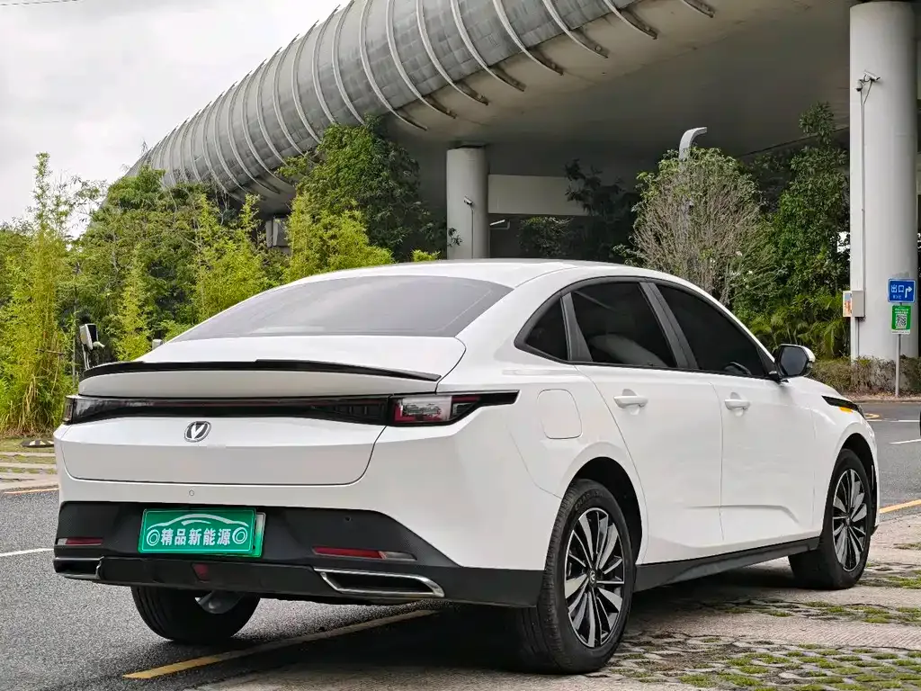 Changan Eado PHEV 2025 из CN, фото 6