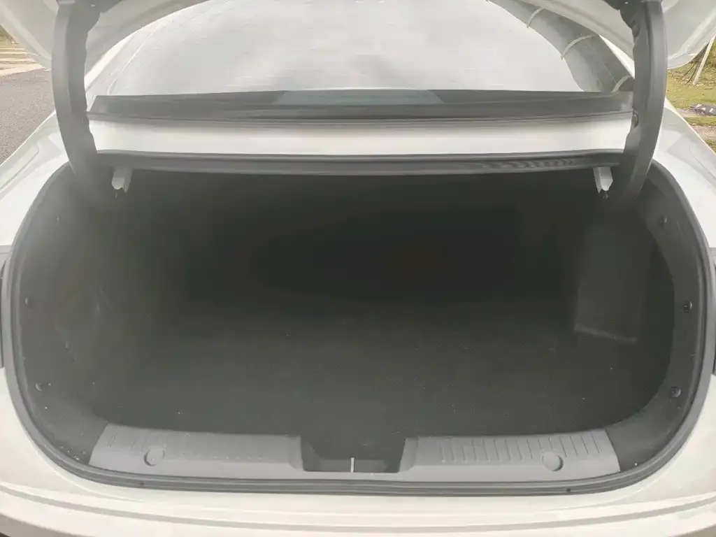 Changan Eado PHEV 2025 из CN, фото 2
