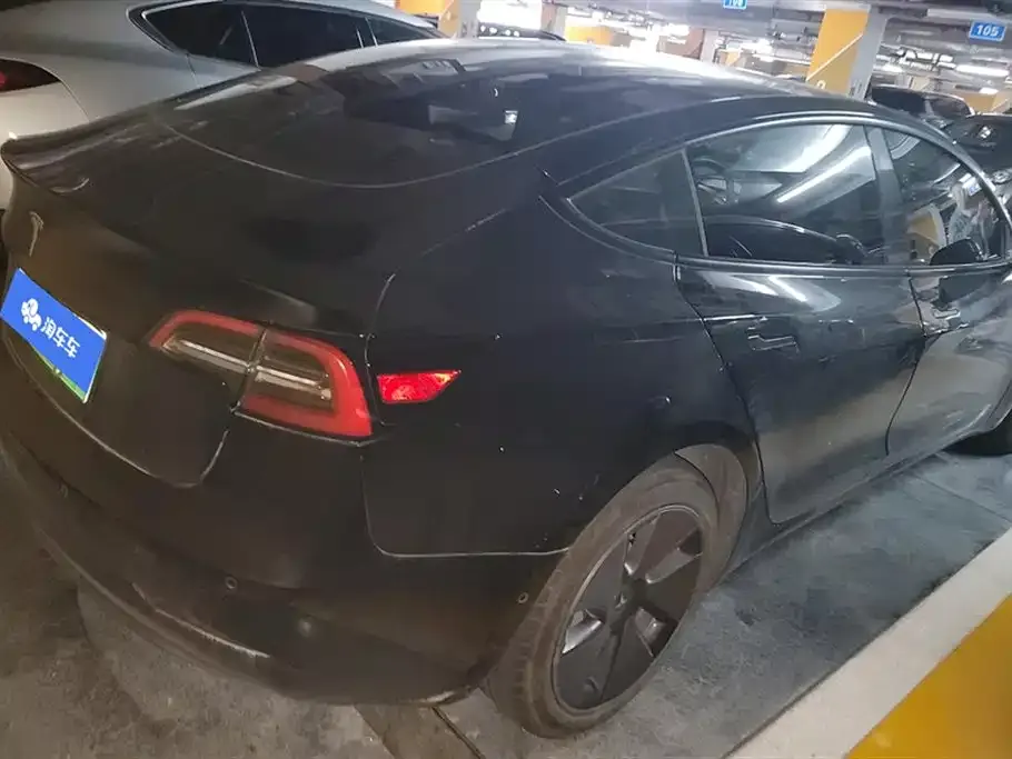 Tesla Model 3 — фото 4