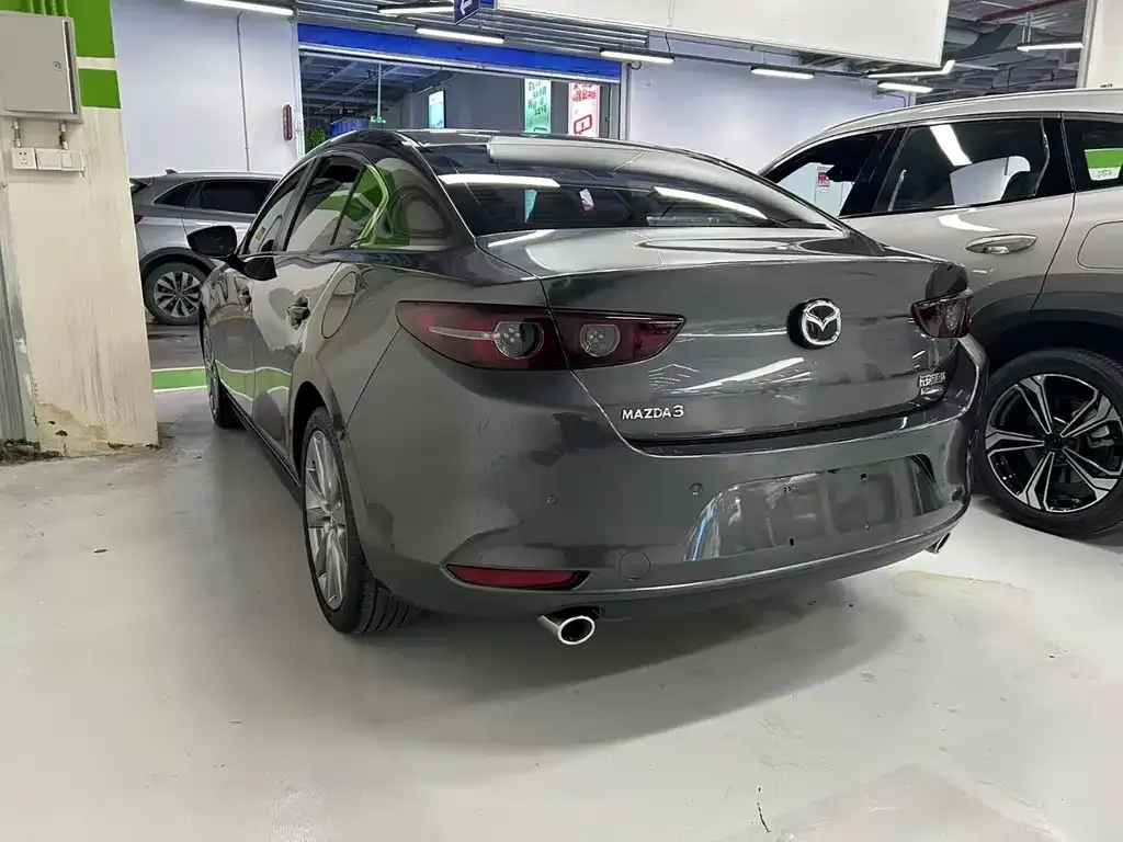 Mazda 3 Axela — фото 4