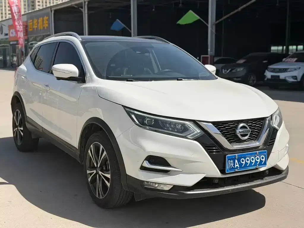 Nissan Qashqai — фото 7