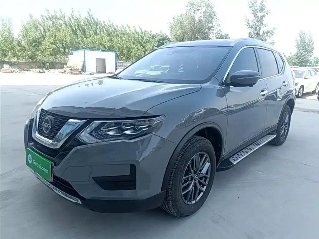 Nissan X-Trail — фото 1