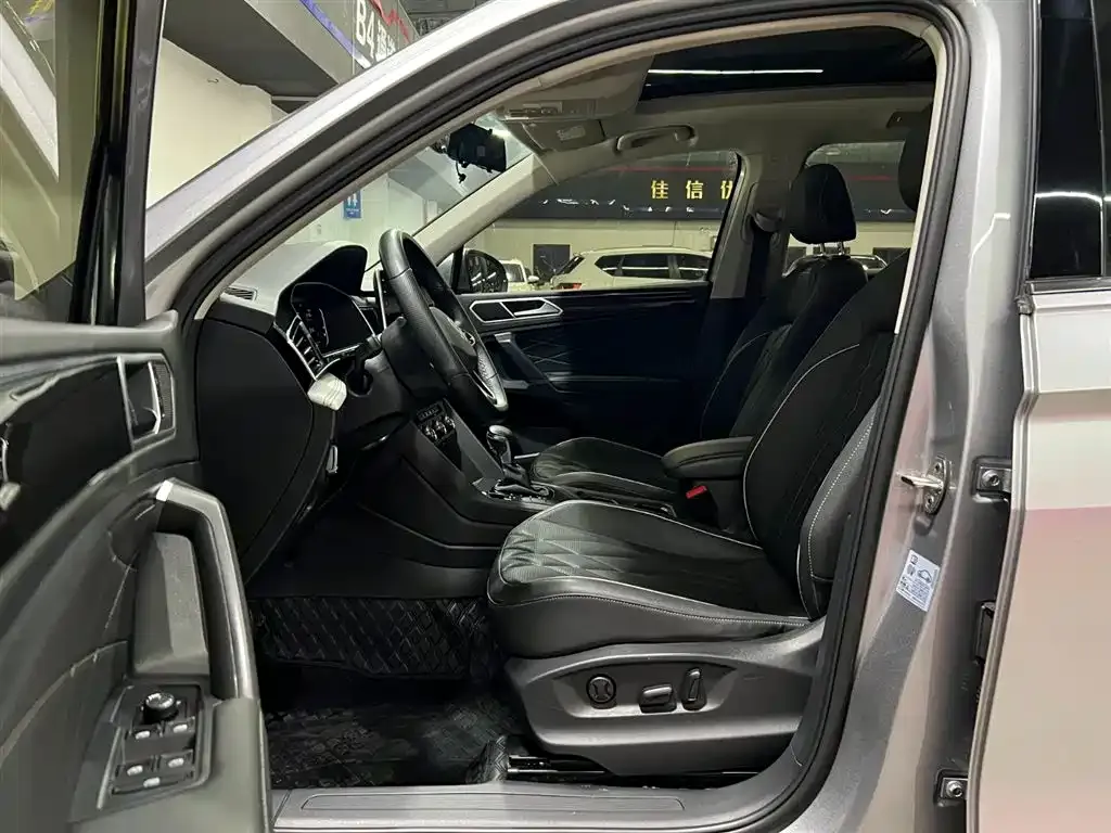 Volkswagen Tiguan L 2022 из CN, фото 7
