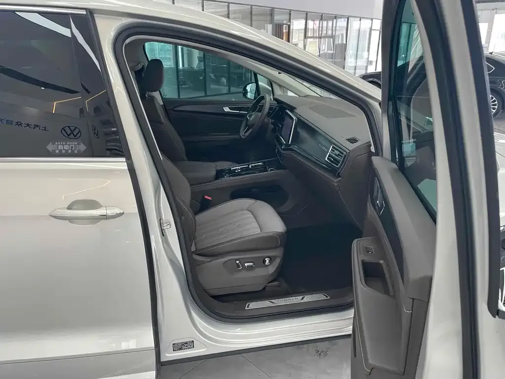 Volkswagen Viloran 2023 из CN, фото 8