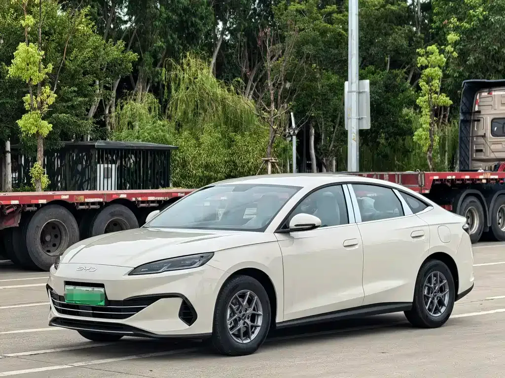 BYD Seal 06