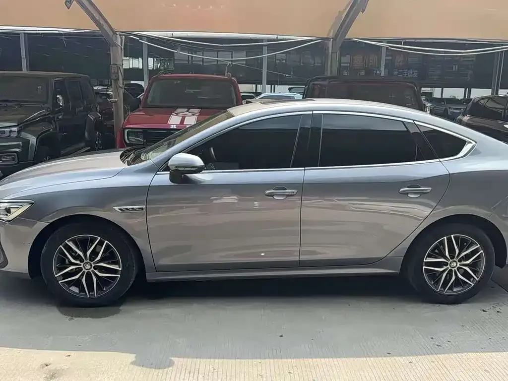 BYD Qin PLUS — фото 7