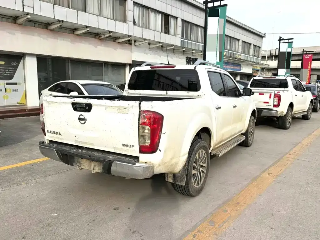 Nissan Navara 2023 из CN, фото 7