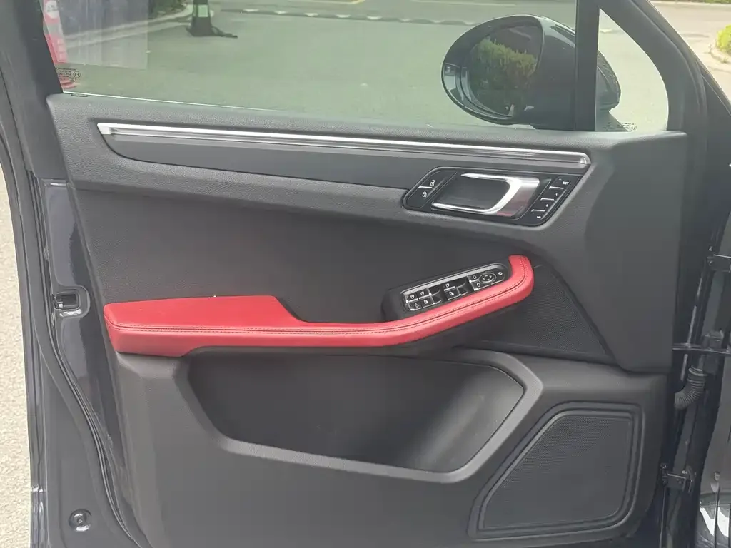 Porsche Macan 2021 из CN, фото 2