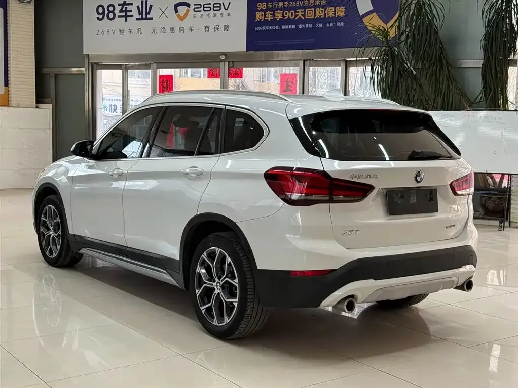 BMW X1 — фото 10