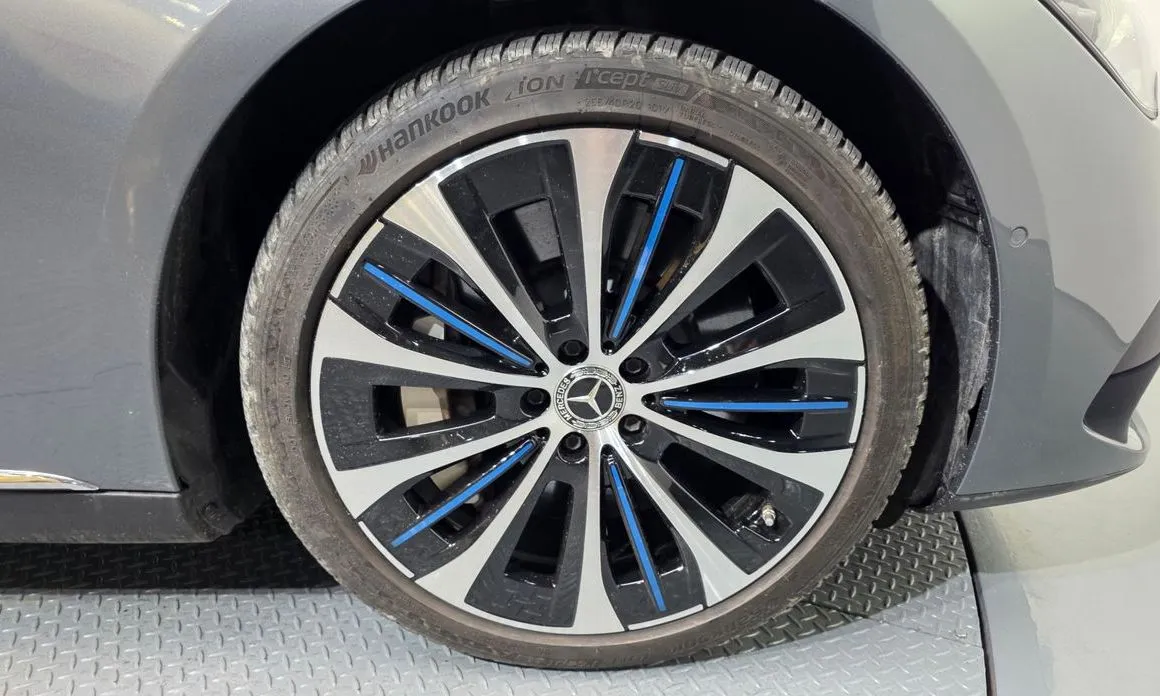 Mercedes-Benz EQE 2023 из KR, фото 6