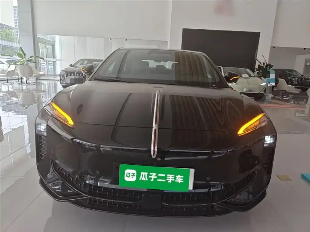 Hongqi EH7 2025 из CN, фото 2