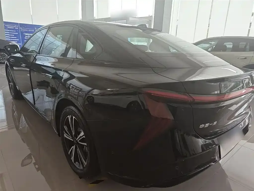 Hongqi EH7 2025 из CN, фото 4