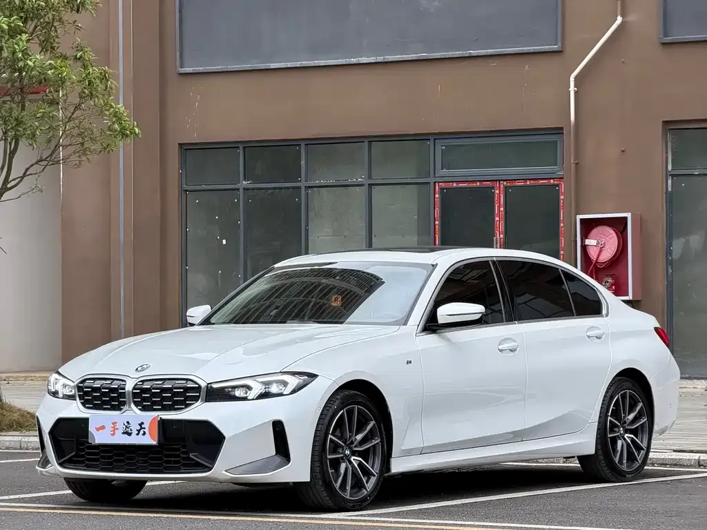 BMW 3 Series — фото 1