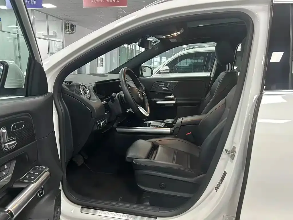 Mercedes-Benz GLA — фото 5