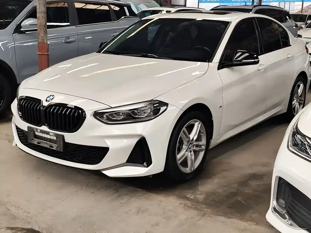 BMW 1 Series — фото 1